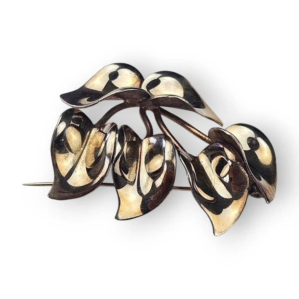 Art Deco Floral Brooch Shiny Gold Plated Leaves Leaf Dimensional Vintage 40s 2